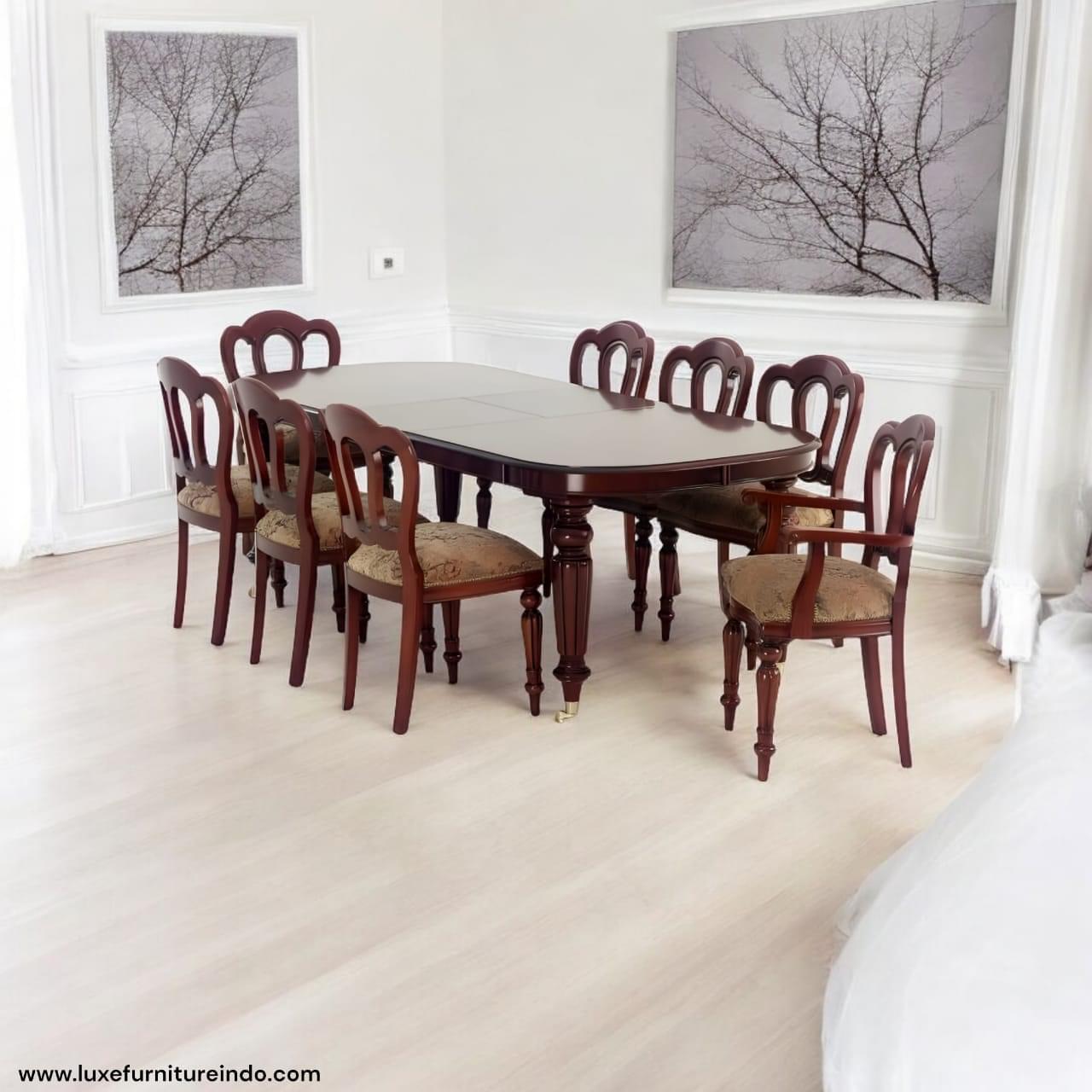 Antique Vintage Style Dining Taable mahogany dining set with elegant carved chairs